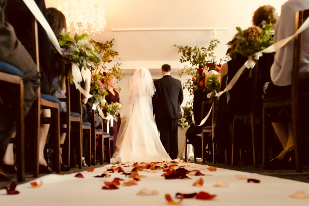 Indoor wedding ceremony, perfect for your wedding vows.